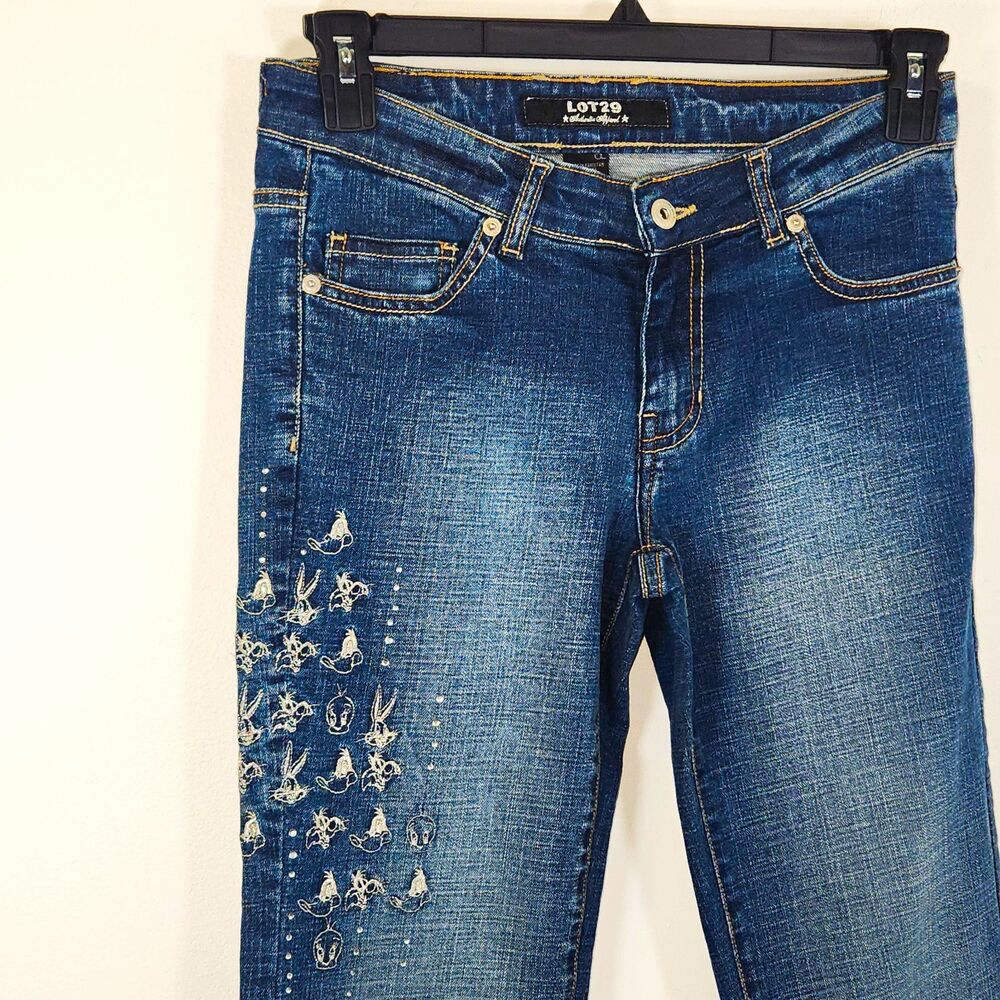 Lot29 Looney Tunes Warner Bros Embroidery Bootcut Stretch Jeans Size 6